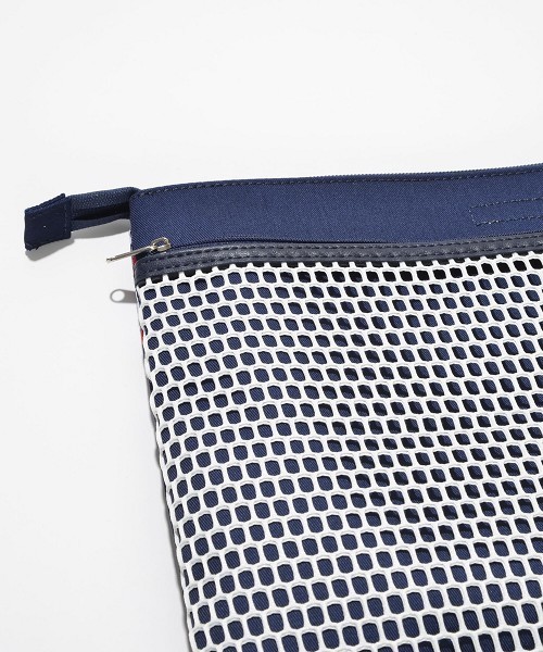 SOLPRESA（ソルプレーサ）の「テープクラッチバッグ（クラッチバッグ・レディース・ベージュ/ネイビー/キナリ・FREE）」の11枚目の写真