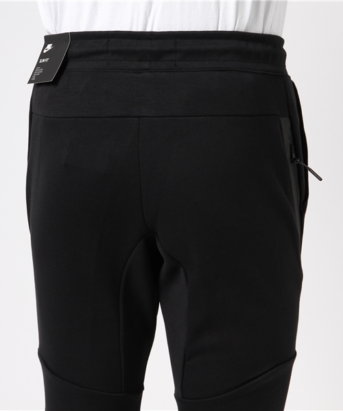 NIKE(ナイキ)の「NIKE テックフリースジョガー(その他パンツ・メンズ・ブラック/グレー・S/M/L)」の5枚目の写真