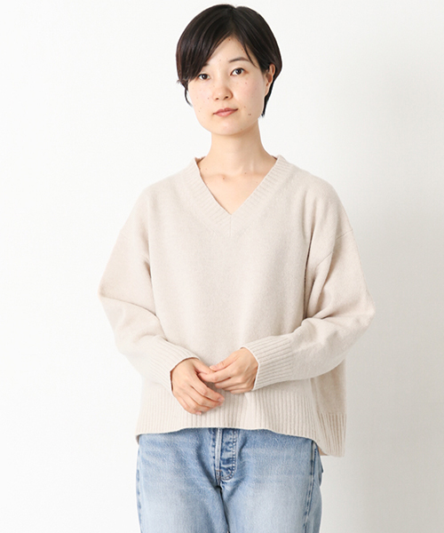 かぐれ（カグレ）の「オーバーニットプルオーバー（ニット/セーター・レディース・ベージュ/レッド/チャコールグレー・FREE）」の2枚目の写真