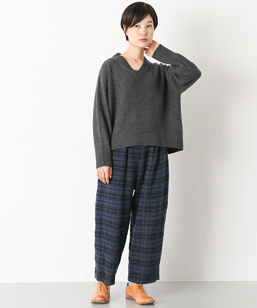 かぐれ（カグレ）の「オーバーニットプルオーバー（ニット/セーター・レディース・ベージュ/レッド/チャコールグレー・FREE）」の4枚目の写真