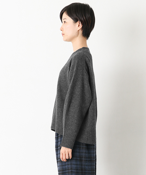 かぐれ（カグレ）の「オーバーニットプルオーバー（ニット/セーター・レディース・ベージュ/レッド/チャコールグレー・FREE）」の7枚目の写真