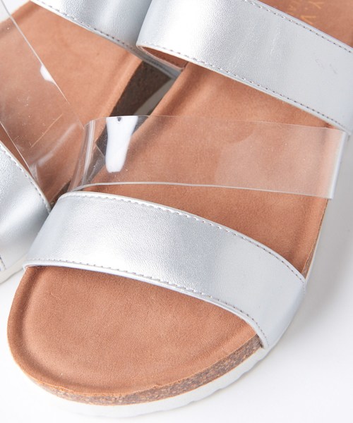 natural couture（ナチュラルクチュール）の「クリアコンビサンダル（サンダル・レディース・アイボリー/ブラック/ブラウン/シルバー・L/M）」の7枚目の写真