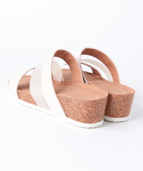 natural couture（ナチュラルクチュール）の「クリアコンビサンダル（サンダル・レディース・アイボリー/ブラック/ブラウン/シルバー・L/M）」の6枚目の写真