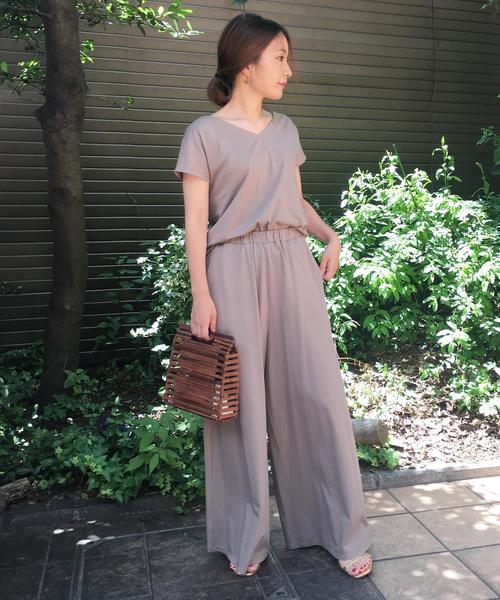 Banner Barrett（バナーバレット）の「BACK RIBBON JERSEY SET UP/バックリボン　ジャージーセットアップ（つなぎ/オールインワン・レディース・ブラック/ブラウン/ベージュ/カーキ・38）」の6枚目の写真