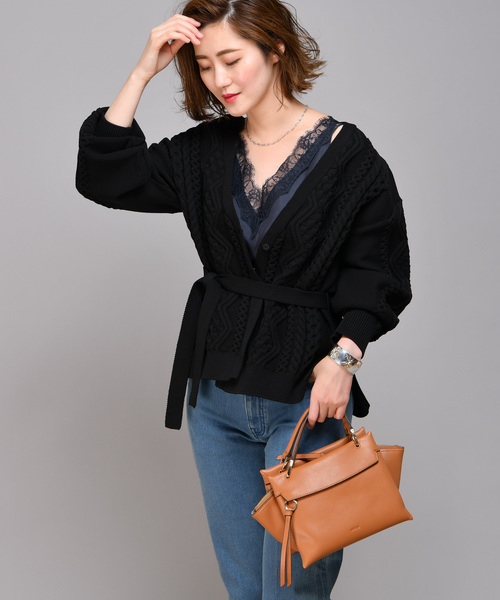 RIVE DROITE（リヴドロワ）の「サッシュ付ケーブルカーディガン（カーディガン/ボレロ・レディース・オフホワイト/ブラック・FREE）」の9枚目の写真