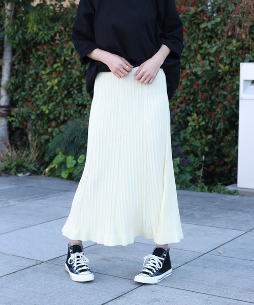 Auntie Rosa(アンティローザ)の「【Auntie Rosa】ニットプリーツロングスカート(スカート・レディース・ブラック/ベージュ/モカ/ナチュラル・FREE)」の2枚目の写真