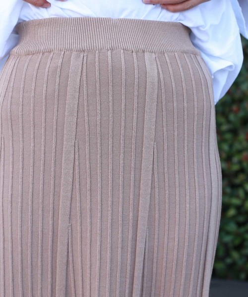 Auntie Rosa(アンティローザ)の「【Auntie Rosa】ニットプリーツロングスカート(スカート・レディース・ブラック/ベージュ/モカ/ナチュラル・FREE)」の17枚目の写真