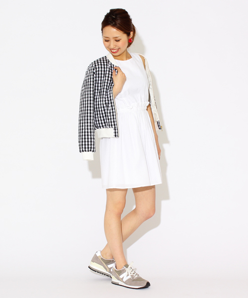 Ray BEAMS(レイビームス)の「◎○Ray BEAMS / サッカーストライプ ギャザーワンピース(ワンピース・レディース・ホワイト/ブルー系その他・0/1)」の14枚目の写真