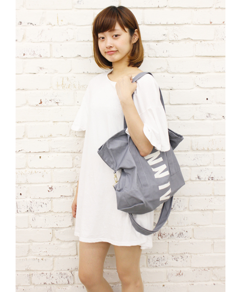 Kastane（カスタネ）の「【Kastane】 MAGAZINE BAG（トートバッグ・レディース・ホワイト/ブル－グレ－/ネイビー・FREE）」の2枚目の写真