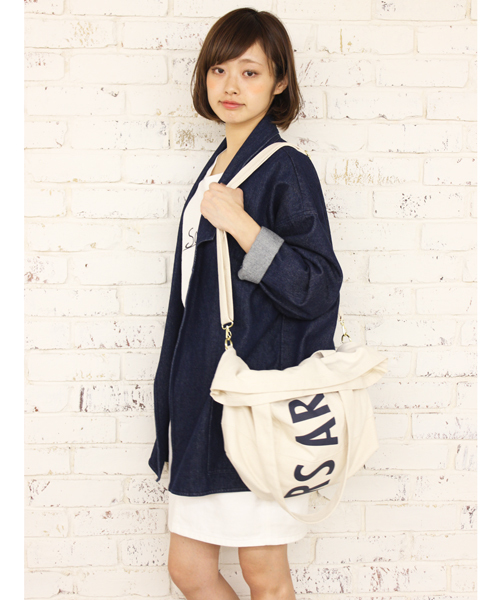 Kastane（カスタネ）の「【Kastane】 MAGAZINE BAG（トートバッグ・レディース・ホワイト/ブル－グレ－/ネイビー・FREE）」の4枚目の写真