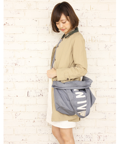 Kastane（カスタネ）の「【Kastane】 MAGAZINE BAG（トートバッグ・レディース・ホワイト/ブル－グレ－/ネイビー・FREE）」の9枚目の写真