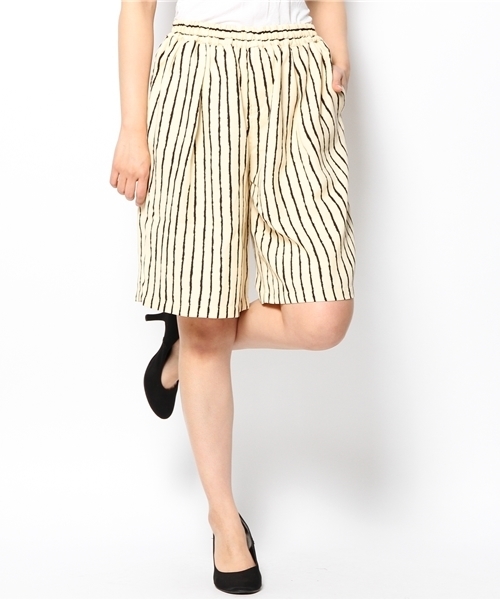 DISCOAT（ディスコート）の「【Discoat】ストライプバミューダパンツ（その他パンツ・レディース・ネイビー/アイボリー・ﾌﾘ-）」の2枚目の写真