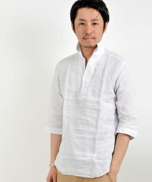 SHIPS(シップス)の「SC: 7スリーブ リネン ソリッド カプリシャツ(シャツ/ブラウス・メンズ・ホワイト/ネイビー・SMALL/MEDIUM/LARGE/X-LARGE)」の1枚目の写真
