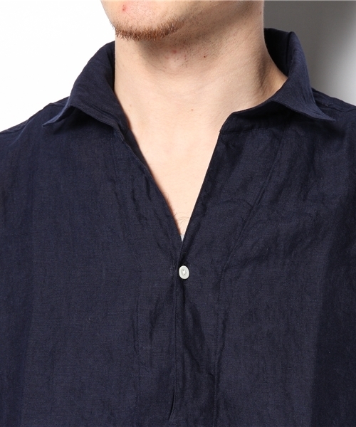 SHIPS(シップス)の「SC: 7スリーブ リネン ソリッド カプリシャツ(シャツ/ブラウス・メンズ・ホワイト/ネイビー・SMALL/MEDIUM/LARGE/X-LARGE)」の8枚目の写真