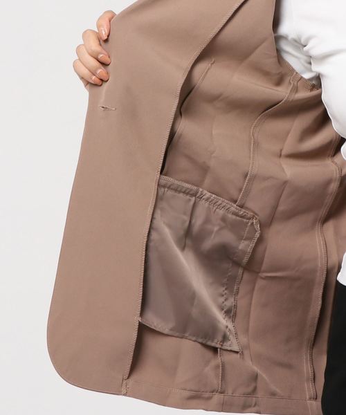 KOBE LETTUCE(コウベレタス)の「とろみ素材テーラードゆるジャケット【セットアップOK】(テーラードジャケット・レディース・ブラウン系その他/ベージュ系その他/ブルー系その他/ピンク系その他/オリーブ/アイボリー/ネイビー・FREE)」の10枚目の写真