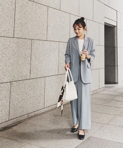 KOBE LETTUCE(コウベレタス)の「とろみ素材テーラードゆるジャケット【セットアップOK】(テーラードジャケット・レディース・ブラウン系その他/ベージュ系その他/ブルー系その他/ピンク系その他/オリーブ/アイボリー/ネイビー・FREE)」の6枚目の写真