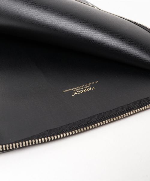 Sync.(スィンク)の「Sync.【CURTIS KULIG】A3 DOCUMENT CASE "ALL OVER" made by FABRICK(クラッチバッグ・メンズ・ブラック・ONE SIZE)」の3枚目の写真