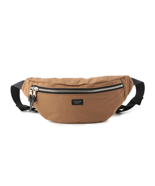 STANDARD SUPPLY（スタンダードサプライ）の「STANDARD SUPPLY / "SIMPLICITY FANNY PACK" ボディバッグ（ボディバッグ/ウエストポーチ・メンズ・チャコールグレー/ブルー/ベージュ/ネイビー/イエロー/ブラック/クリアグリーン/プラム/ゴールド/ブラウン・FREE）」の4枚目の写真