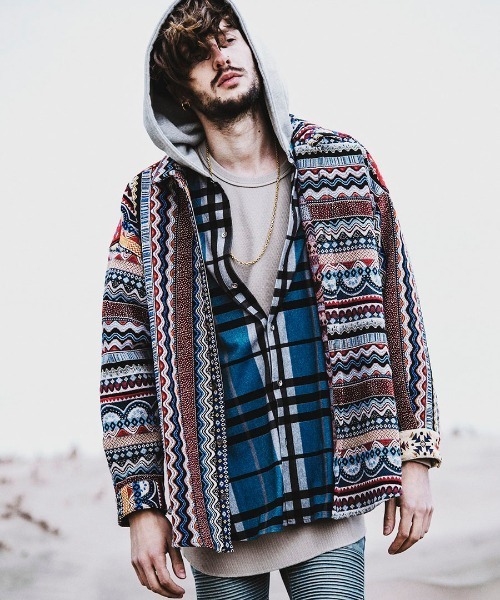 NO ID.（ノーアイディ）の「ms4367-クレイジー切替ＢＩＧゴブランＳＨ シャツ（シャツ/ブラウス・メンズ・レッド系その他/ブラック/ネイビー・ONE SIZE）」の4枚目の写真