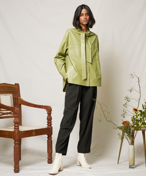 MAISON SPECIAL（メゾンスペシャル）の「ヴィーガンレザーボウタイ