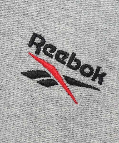 Reebok（リーボック）の「クラシックス PVT EMB フーデッド スウェットシャツ / Classics PVT EMB Hooded Sweatshirt（パーカー・メンズ・ブラック/オフホワイト/ヘザーグレー/ホワイト×レッド/グレー系その他/ブラック×イエロー・X-LARGE/XXX-LARGE/X-SMALL/XX-LARGE/MEDIUM/LARGE/SMALL）」の13枚目の写真