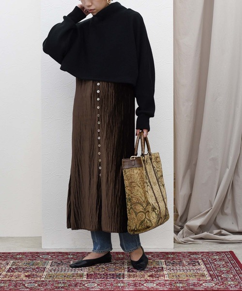 Eimee Law（エイミーロウ）の「ドルマントップス&ベロアプリーツドレス SET UP（ワンピース・レディース・ダークベージュ/チャコールグレー/ブラック・38）」の7枚目の写真