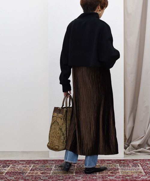 Eimee Law（エイミーロウ）の「ドルマントップス&ベロアプリーツドレス SET UP（ワンピース・レディース・ダークベージュ/チャコールグレー/ブラック・38）」の8枚目の写真