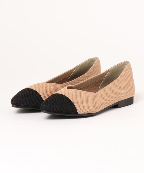 GeeRA(ジーラ)の「Vカットニットパンプス(パンプス・レディース・ブラック/ベージュ・23.5cm/22.5cm/24.5cm/23cm/24cm)」の6枚目の写真