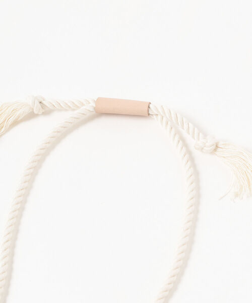 Ray BEAMS（レイビームス）の「FUMIE=TANAKA × Ray BEAMS / 別注 ポニー ロング ネックレス（ネックレス・レディース・ナチュラル・ONE SIZE）」の3枚目の写真