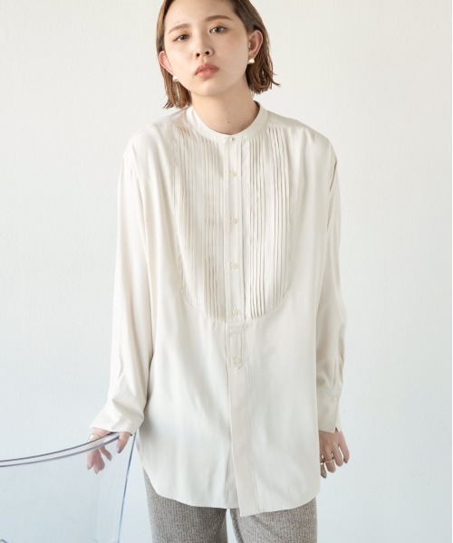 Aunt Marie's（アントマリーズ）の「ボザムピンタックドレスシャツ（シャツ/ブラウス・レディース・ホワイト/ブラック/ベージュ/ブラウン・FREE）」の4枚目の写真