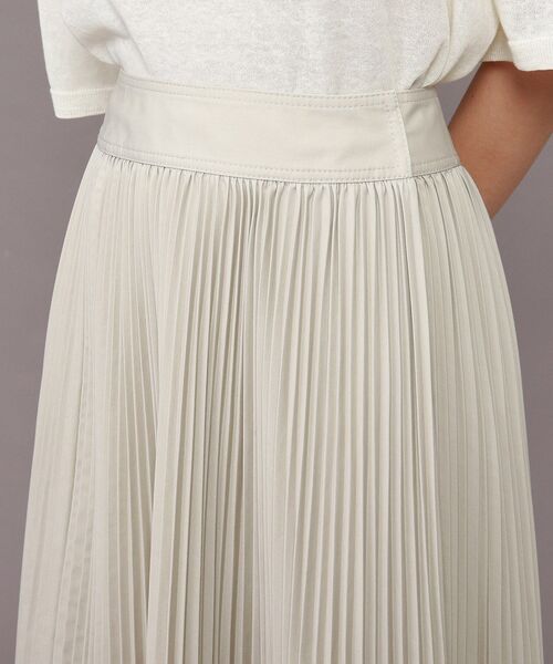 DRESSTERIOR（ドレステリア）の「◆コットンウェザープリーツスカート（スカート・レディース・マスタード/ライトベージュ/ホワイト系/サックスブルー系8・40/38/36/34）」の19枚目の写真