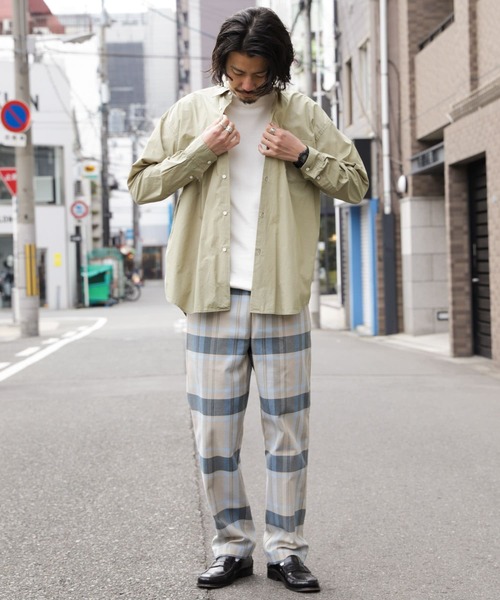 URBAN RESEARCH（アーバンリサーチ）の「ガーメントダイタイプライターシャツ（シャツ/ブラウス・メンズ・オフホワイト/カーキ/ブルー・M/L）」の7枚目の写真