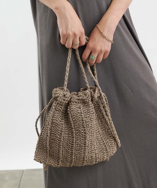 COLONY 2139（コロニートゥーワンスリーナイン）の「ペーパーミニ巾着バッグ/ショルダーバッグ（ショルダーバッグ・レディース・ブラック/アイボリー/ミント/グレイッシュベージュ・FREE）」の4枚目の写真