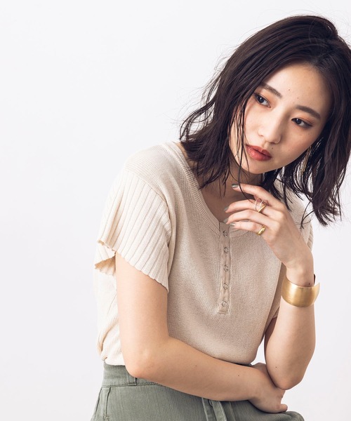 khakito（カーキト）の「綿100% 麻タッチ ヘンリーネックカットソー（Tシャツ/カットソー・レディース・ブラウン/オフホワイト/ブラック・FREE）」の7枚目の写真