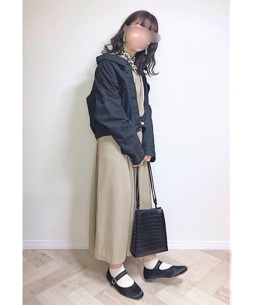 DEVICE（デバイス）の「【インフルエンサー もも × DEVICE コラボ】Rename フェイクレザー クロコ柄ショルダーバッグ（ショルダーバッグ・レディース・ブラック/ベージュ・FREE）」の3枚目の写真