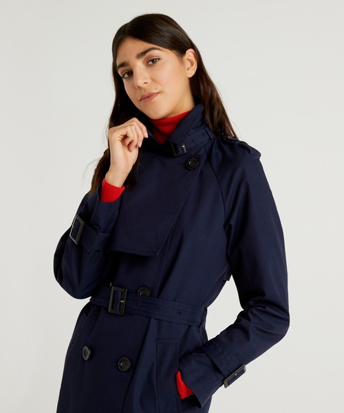 BENETTON (UNITED COLORS OF BENETTON)（ベネトンユナイテッドカラーズオブベネトン）の「ツイルオーバーサイズトレンチコート（トレンチコート・レディース・ネイビー/ベージュ・38/40/42/44）」の8枚目の写真