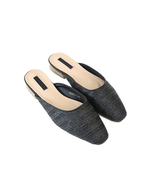 BLUEEAST（ブルーイースト）の「ストロー調メッシュフラットサンダル ミュール（サンダル・レディース・ブラック/オフホワイト・MEDIUM/LARGE）」の7枚目の写真