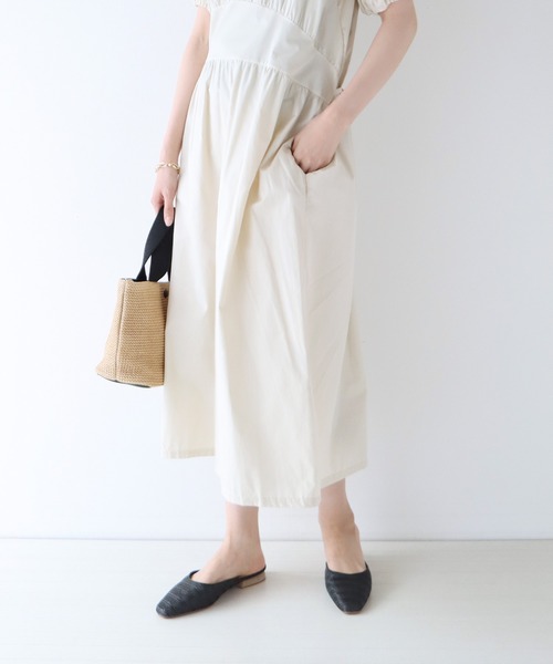 BLUEEAST（ブルーイースト）の「ストロー調メッシュフラットサンダル ミュール（サンダル・レディース・ブラック/オフホワイト・MEDIUM/LARGE）」の21枚目の写真