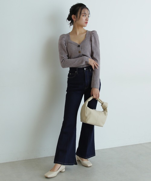 FREE'S MART（フリーズマート）の「【Sシリーズ対応】◇内スリットベルボトムデニムパンツ（デニムパンツ・レディース・インディゴブルー/ワンウォッシュ/ホワイト系その他/ブラウン/ブラック・SMALL/MEDIUM/X-SMALL）」の18枚目の写真