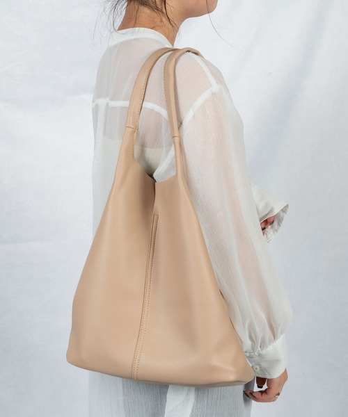 Loco Ocean（ロコオーシャン）の「フェイクレザーポーチ付きトートバッグ（トートバッグ・レディース・ホワイト/グレイッシュベージュ/キャメル/ブラック・ONE SIZE）」の3枚目の写真