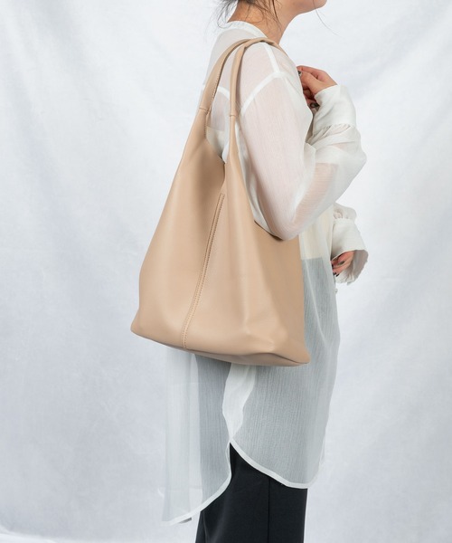 Loco Ocean（ロコオーシャン）の「フェイクレザーポーチ付きトートバッグ（トートバッグ・レディース・ホワイト/グレイッシュベージュ/キャメル/ブラック・ONE SIZE）」の6枚目の写真