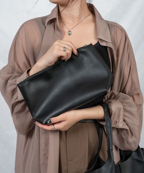 Loco Ocean（ロコオーシャン）の「フェイクレザーポーチ付きトートバッグ（トートバッグ・レディース・ホワイト/グレイッシュベージュ/キャメル/ブラック・ONE SIZE）」の12枚目の写真