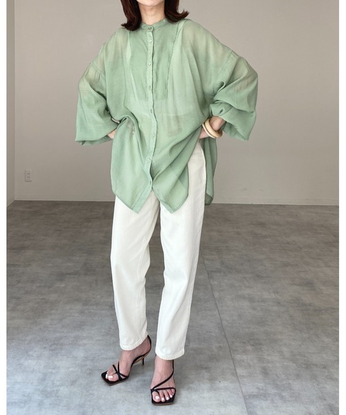 She's Closet(シーズクローゼット)の「バンドカラーボリューム袖ロング丈長袖シアーシャツ(シャツ/ブラウス・レディース・ベージュ/スモークピンク/ダークラベンダー/ライトグリーン/アイボリー・FREE)」の6枚目の写真