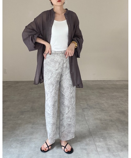 She's Closet(シーズクローゼット)の「バンドカラーボリューム袖ロング丈長袖シアーシャツ(シャツ/ブラウス・レディース・ベージュ/スモークピンク/ダークラベンダー/ライトグリーン/アイボリー・FREE)」の20枚目の写真