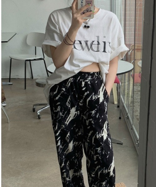 MANGROVE(マングローブ)の「シャドーロゴプリントドロップショルダーTシャツ(Tシャツ/カットソー・レディース・ホワイト/ブルー・FREE)」の3枚目の写真