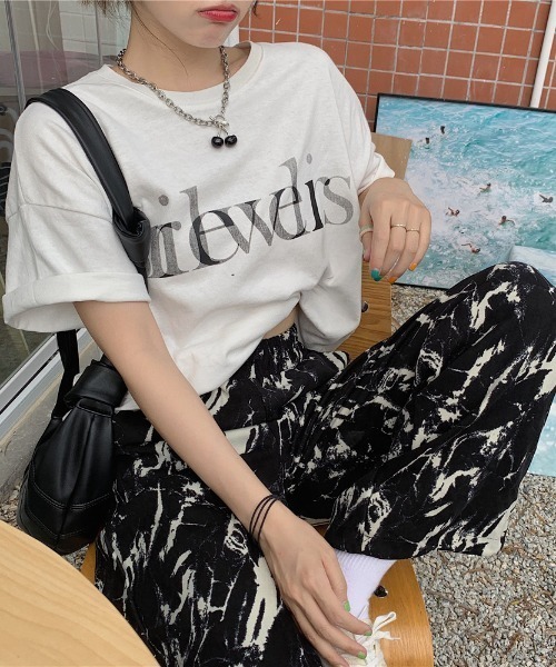 MANGROVE(マングローブ)の「シャドーロゴプリントドロップショルダーTシャツ(Tシャツ/カットソー・レディース・ホワイト/ブルー・FREE)」の5枚目の写真