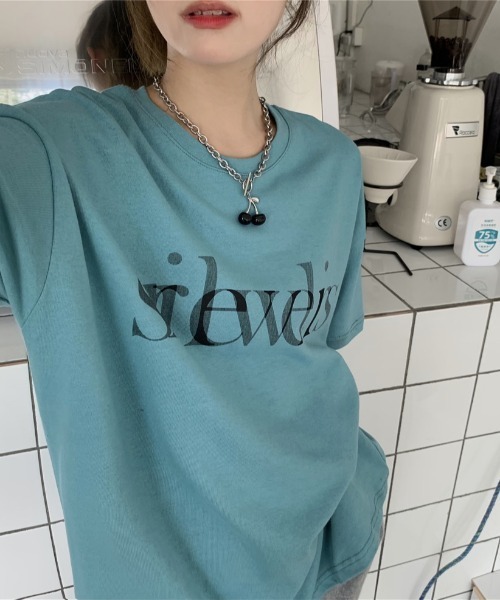 MANGROVE(マングローブ)の「シャドーロゴプリントドロップショルダーTシャツ(Tシャツ/カットソー・レディース・ホワイト/ブルー・FREE)」の10枚目の写真
