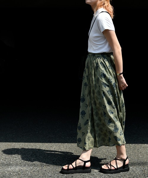 LUPILIEN（ルピリアン）の「ボイルプリント◆パネル切替スカート（スカート・レディース・チャコールグレー/ベージュ/パープル/カーキ・FREE）」の15枚目の写真