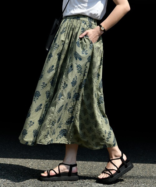 LUPILIEN（ルピリアン）の「ボイルプリント◆パネル切替スカート（スカート・レディース・チャコールグレー/ベージュ/パープル/カーキ・FREE）」の17枚目の写真