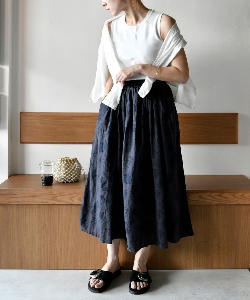 LUPILIEN（ルピリアン）の「ボイルプリント◆パネル切替スカート（スカート・レディース・チャコールグレー/ベージュ/パープル/カーキ・FREE）」の11枚目の写真